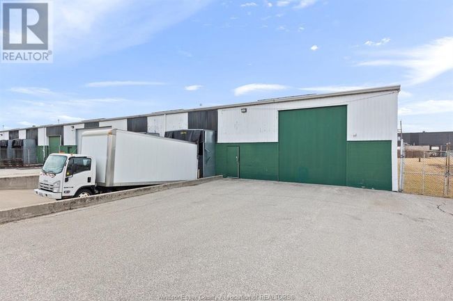 3181 Devon Dr, Home with 0 bedrooms, 0 bathrooms and null parking in Windsor ON | Image 21