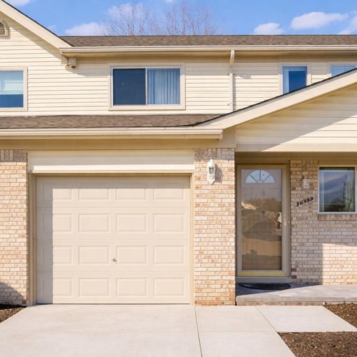 20969 Flora St, Roseville, MI, 48066-4574 | Card Image