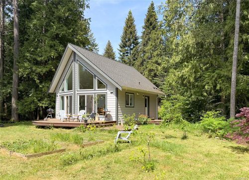 883 Mary Rd, Gabriola Island, BC, V0R1X3 | Card Image