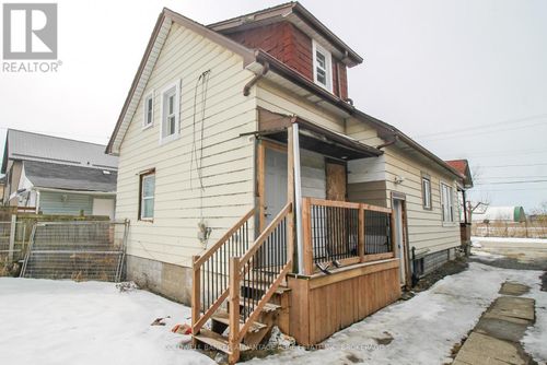 upper-181 Welland St, Port Colborne, ON, L3K1V2 | Card Image