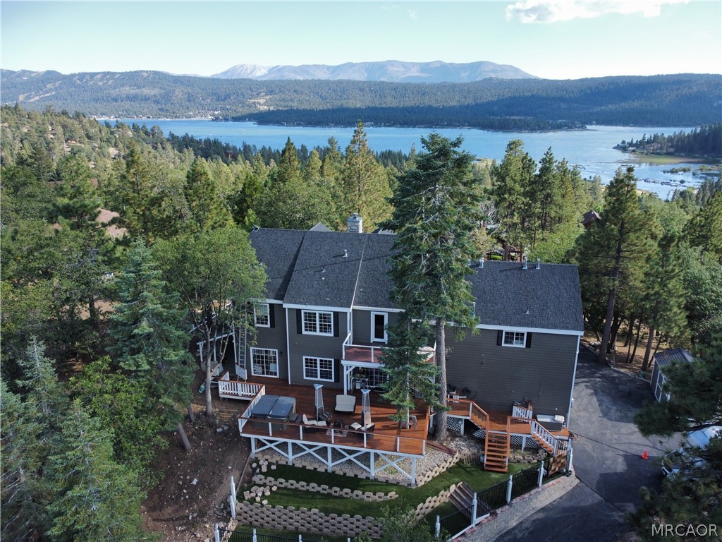Residential in Fawnskin