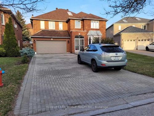40 Ashdown Cres, Richmond Hill, ON, L4B1Z7 | Card Image
