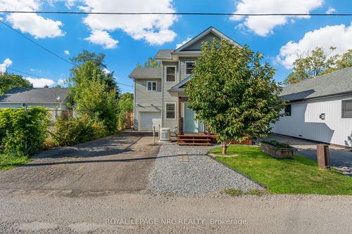 12 Lincoln Rd E, Fort Erie, ON, L0S1N0 | Card Image