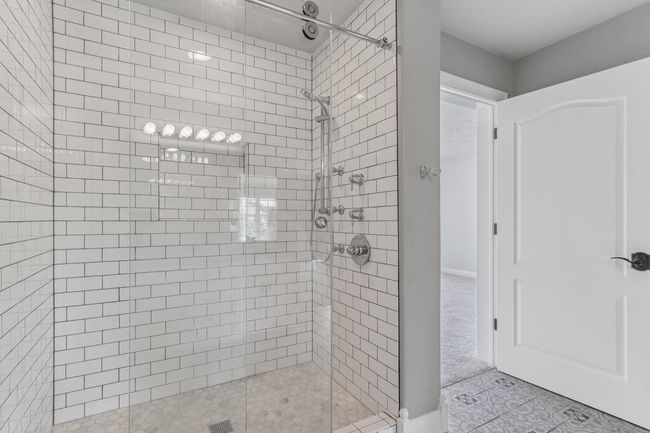 1601 Cedar Bend, House other with 5 bedrooms, 4 bathrooms and null parking in Hartland WI | Image 57