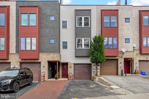 4041 Cresson St, PHILADELPHIA, PA, 19127-1724 | Card Image