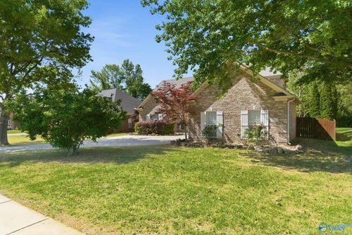 7104 Tull Water Dr Se, Owens Cross Roads, AL, 35763-9059 | Card Image