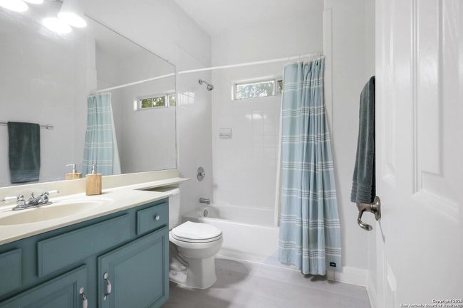 341 Indigo Run Dr, House other with 3 bedrooms, 2 bathrooms and null parking in Bulverde TX | Image 28