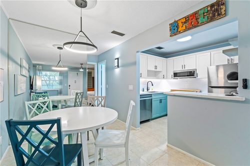 204-35 Vista Gardens Trl, Vero Beach, FL, 32962-0705 | Card Image
