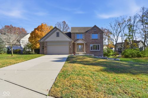 9735 Logan Ln, Fishers, IN, 46037-9171 | Card Image