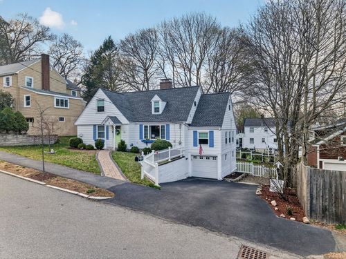 3 Western Ave, Wakefield, MA, 01880-1542 | Card Image