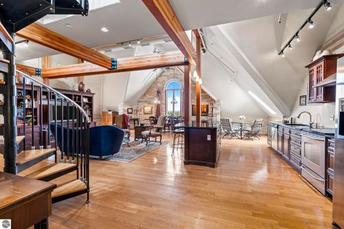 403-830 Cottageview Dr, Traverse City, MI, 49684-2388 | Card Image