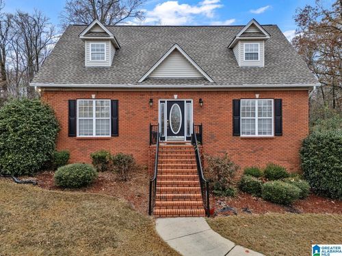 9053 Sparks Dr, Warrior, AL, 35180-2574 | Card Image