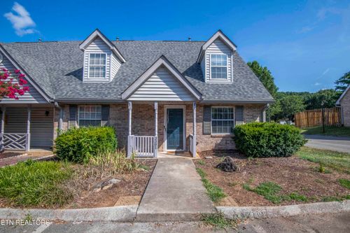 3301 Trace Ct, Knoxville, TN, 37912-4850 | Card Image