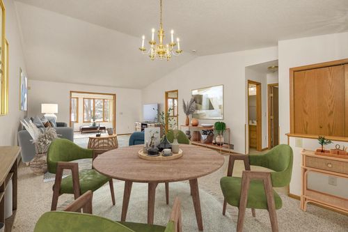 2224 Pinewood Dr, Shakopee, MN, 55379-3500 | Card Image