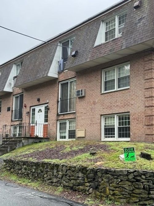 apt-16-82 Boylston Ln, Lowell, MA, 01852-5559 | Card Image
