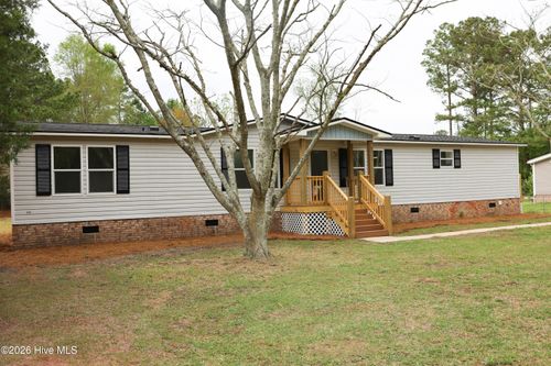 590 Luther Banks Rd, Richlands, NC, 28574-7274 | Card Image