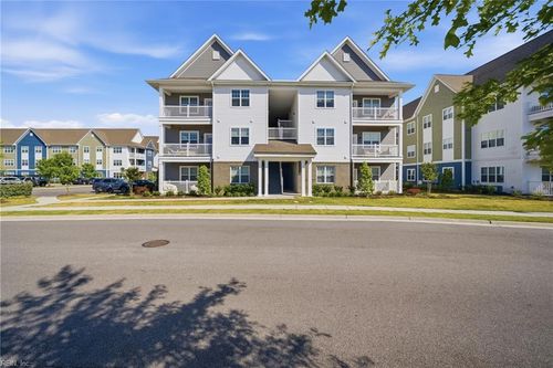 304-1733 Dromolin Dr, Virginia Beach, VA, 23456 | Card Image