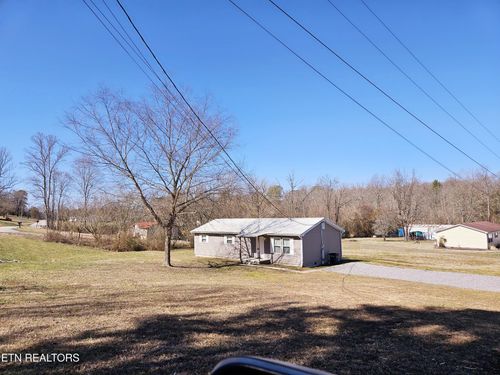 1465 Poplar Creek Rd, Oliver Springs, TN, 37840-2833 | Card Image