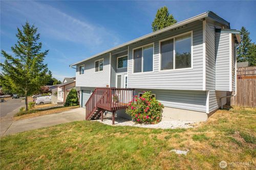 1985 Snowridge Ave, Port Orchard, WA, 98366-2046 | Card Image