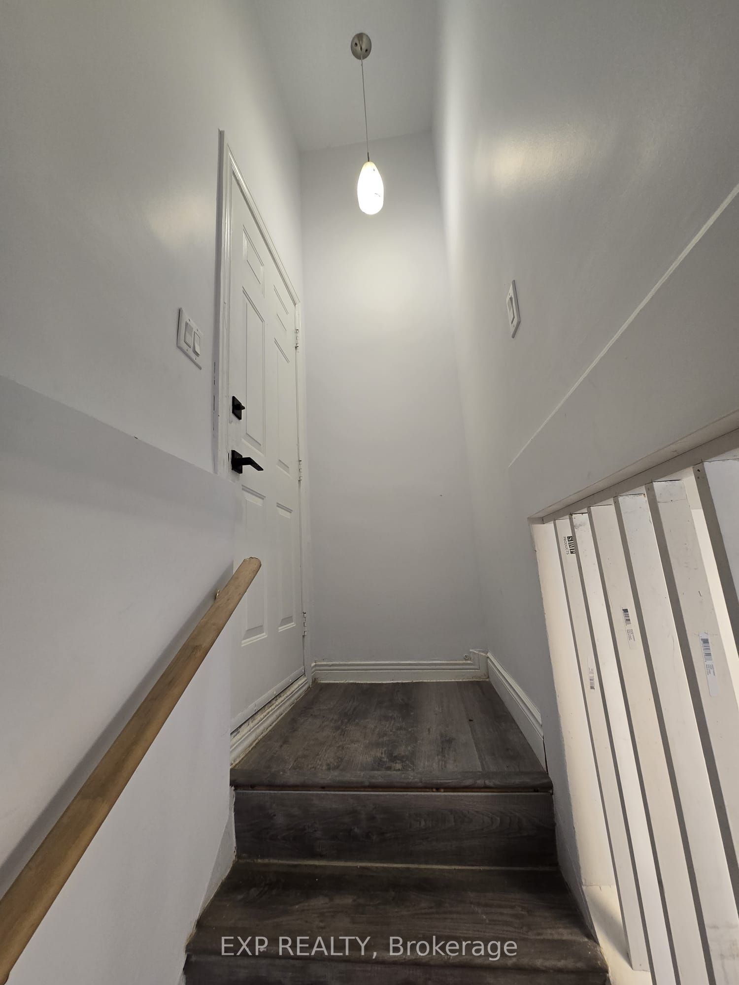 Residential Lease in South of Baseline to Knoxdale 2