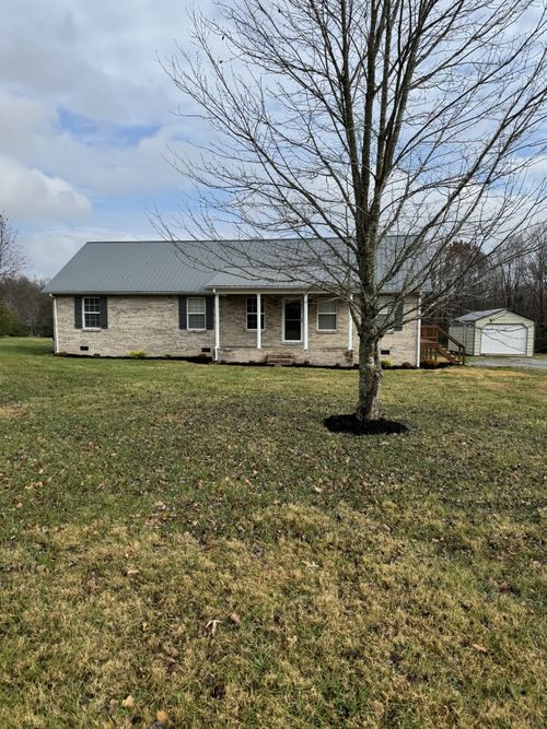 354 Spring Creek Rd, Lafayette, TN, 37083-4200 | Card Image