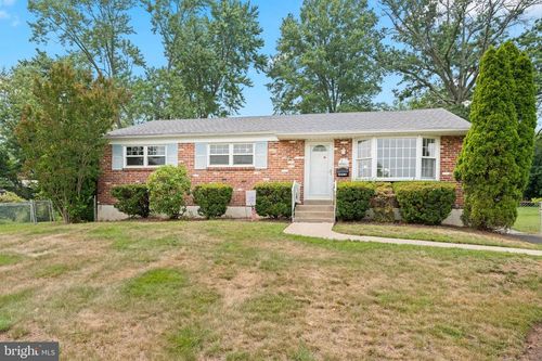 3211 Sharon Ln, NORRISTOWN, PA, 19403-4141 | Card Image