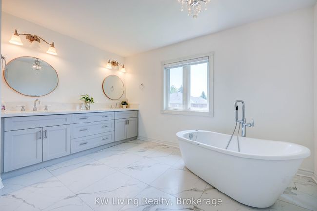 48 Brookshill Cres, House other with 7 bedrooms, 6 bathrooms and 11 parking in Richmond Hill ON | Image 23