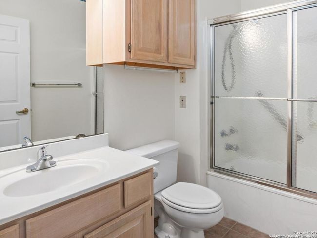 1030 - 1030 Edinburgh Dr, Condo with 2 bedrooms, 2 bathrooms and null parking in Kerrville TX | Image 23