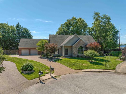 7533 Chapel Hill Ct, Newburgh, IN, 47630-9640 | Card Image
