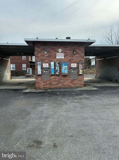 423 Hanover Avenue, Allentown, PA, 18109 | Card Image