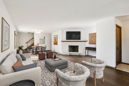 7207 Heatherton Cir, Edina, MN, 55435-4117 | Card Image