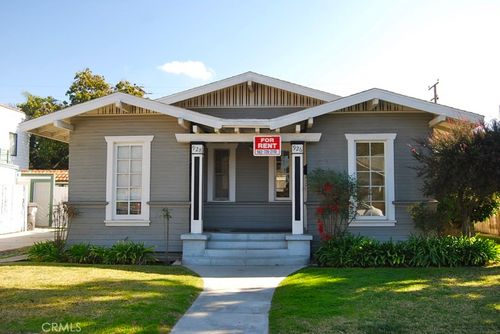 926 Newport Ave, Long Beach, CA, 90804-5124 | Card Image