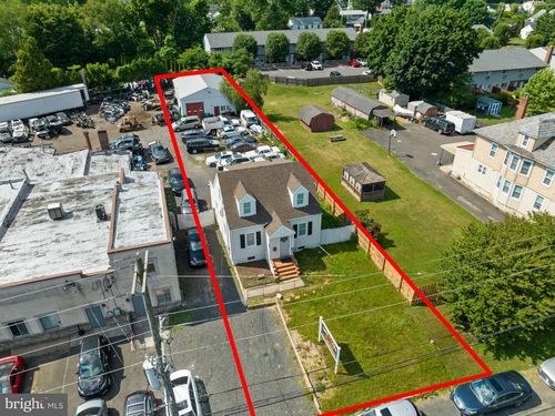 650 W Bridge St, Morrisville, PA, 19067-2371 | Card Image