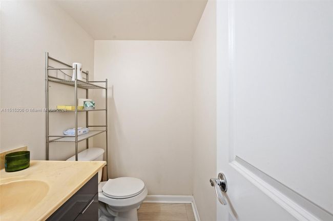 APT-504 - 740 E Ocean Ave, Condo with 1 bedrooms, 2 bathrooms and null parking in Boynton Beach FL | Image 16