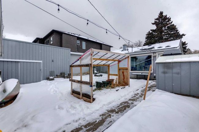 1116 37 Street Se, Home with 2 bedrooms, 1 bathrooms and 2 parking in Calgary AB | Image 24
