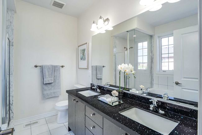 2 Cranbrook Cres, House other with 4 bedrooms, 3 bathrooms and 4 parking in Kleinburg ON | Image 25