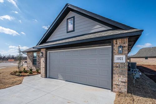 1921 Sage Valley Terrace, Yukon, OK, 73099 | Card Image