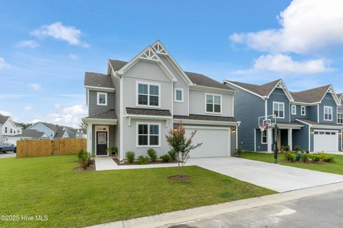 7403 Julius Dr Ne, Leland, NC, 28451-2924 | Card Image