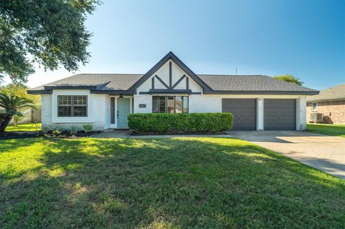 1413 21st Ave N, Texas City, TX, 77590-5230 | Card Image