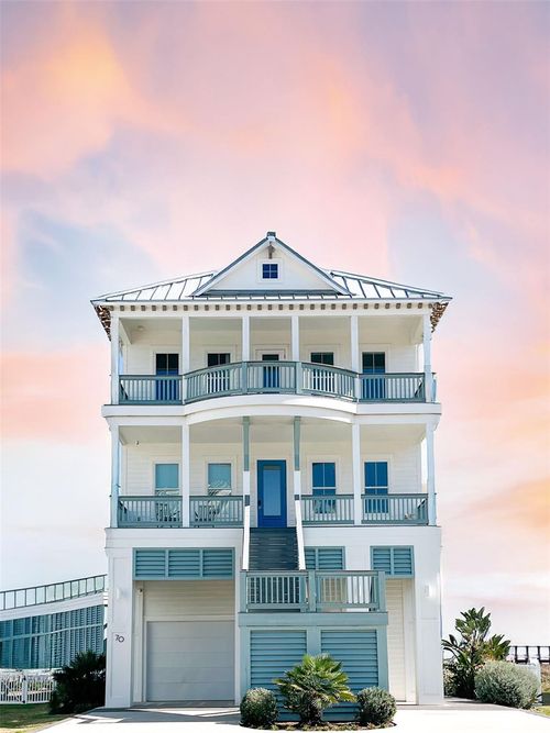 70 Grand Beach Blvd, Galveston, TX, 77550-2820 | Card Image