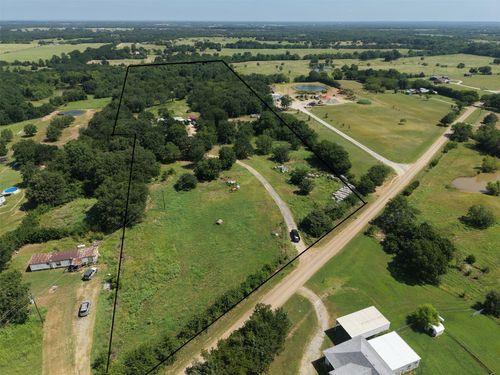 3700 County Road 4040, Whitewright, TX, 75491-8118 | Card Image
