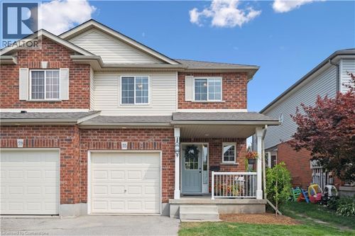55 Stillwater St, Elmira, ON, N3B3M1 | Card Image