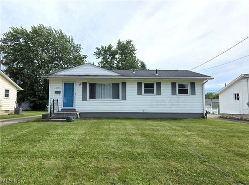 3205 Starlite Dr Nw, Warren, OH, 44485-1621 | Card Image
