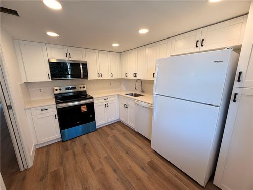 406-605 Oaks Dr, Pompano Beach, FL, 33069-3716 | Card Image