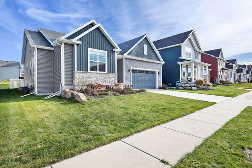 1245 Merry Blossom Lane, Verona, WI, 53593 | Card Image