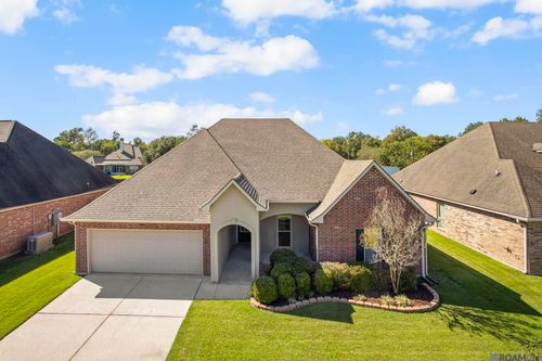 13353 Rue Maison Blvd, Gonzales, LA, 70737-6585 | Card Image