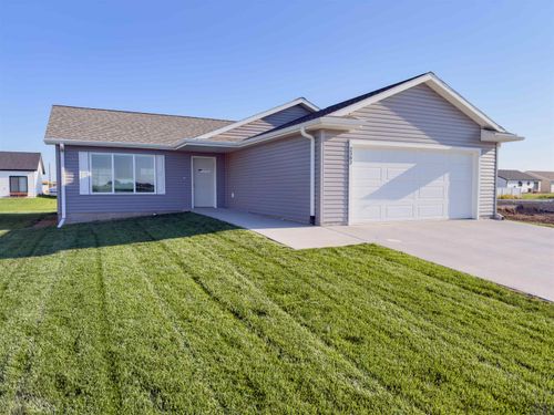 2303 E 42nd Street, Kearney, NE, 68847 | Card Image