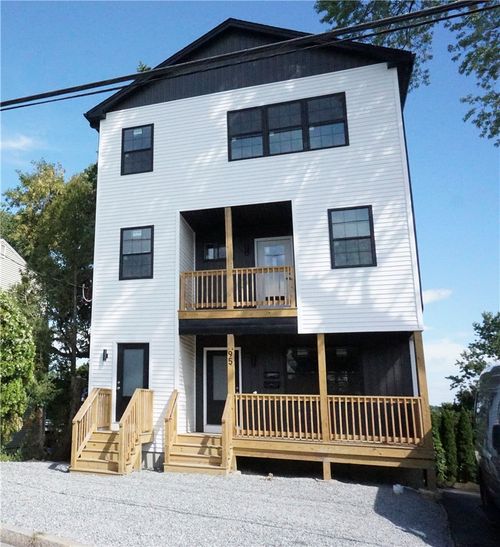 95 Sunset Ave, Providence, RI, 02909-6030 | Card Image