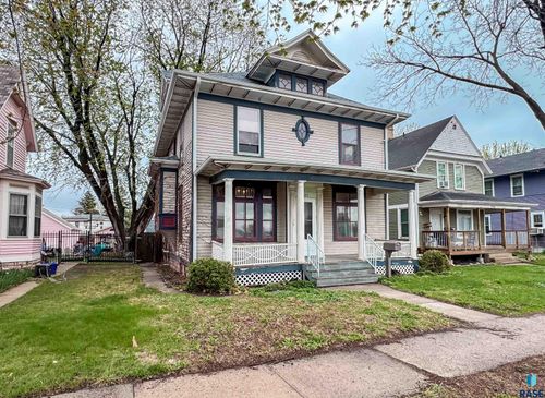 218 S Summit Ave Avenue, Sioux Falls, SD, 57104 | Card Image