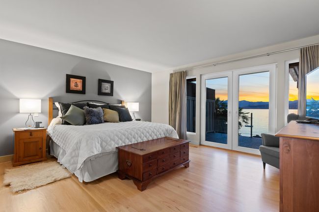 8735 Lawrence Way, House other with 3 bedrooms, 4 bathrooms and 8 parking in West Vancouver BC | Image 32